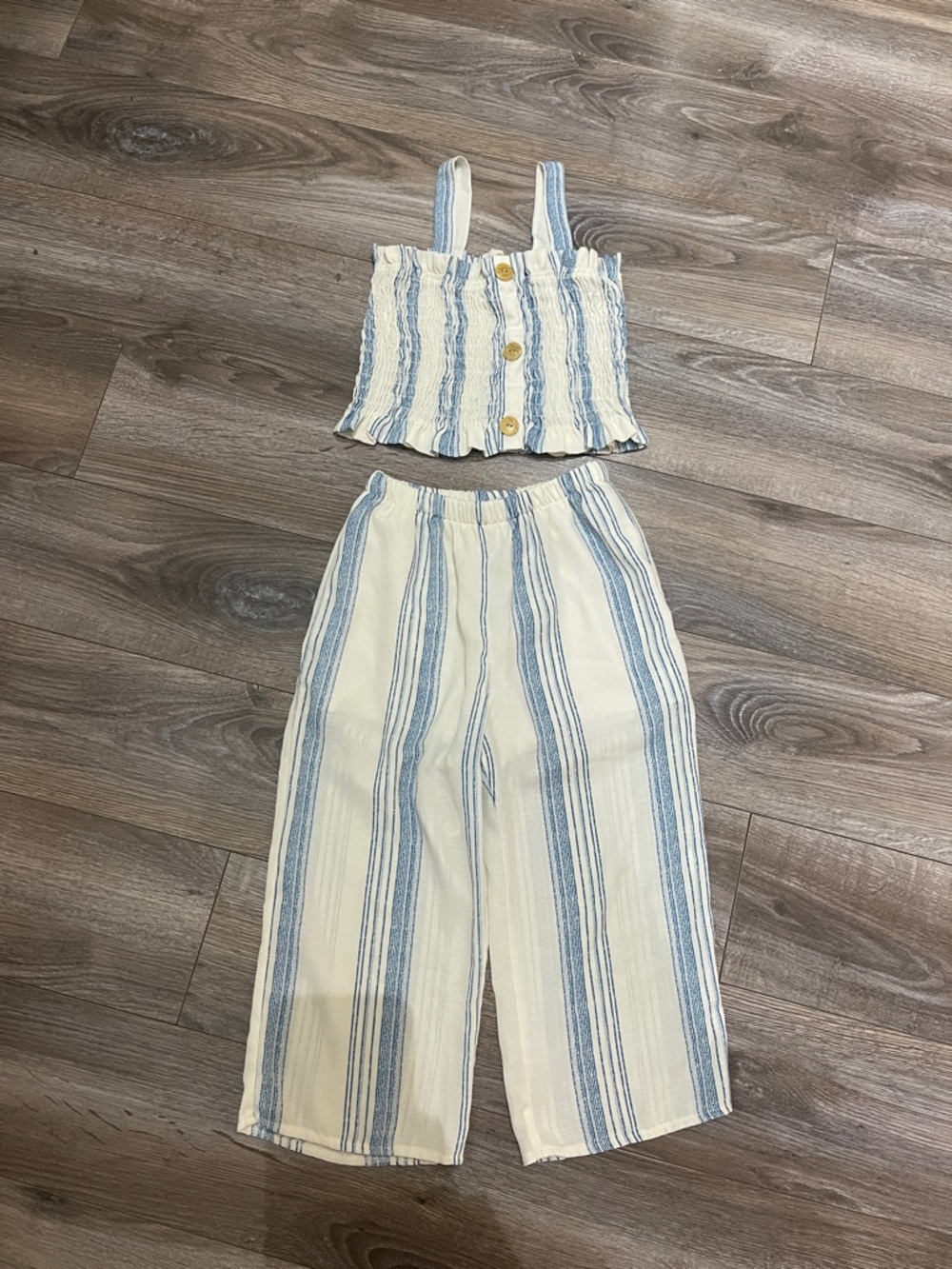 $15 w/ min $20 spend Paper Doll Girls 2pc Set Size 8 Striped